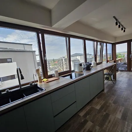 Penthouse - 2camere 80mp Cu Terasa 83mp דירה