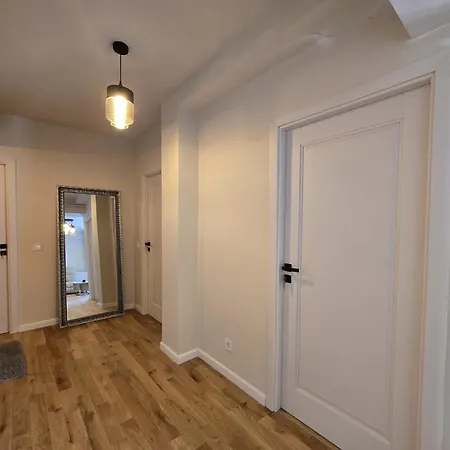 דירה Penthouse - 2camere 80mp Cu Terasa 83mp קריובה